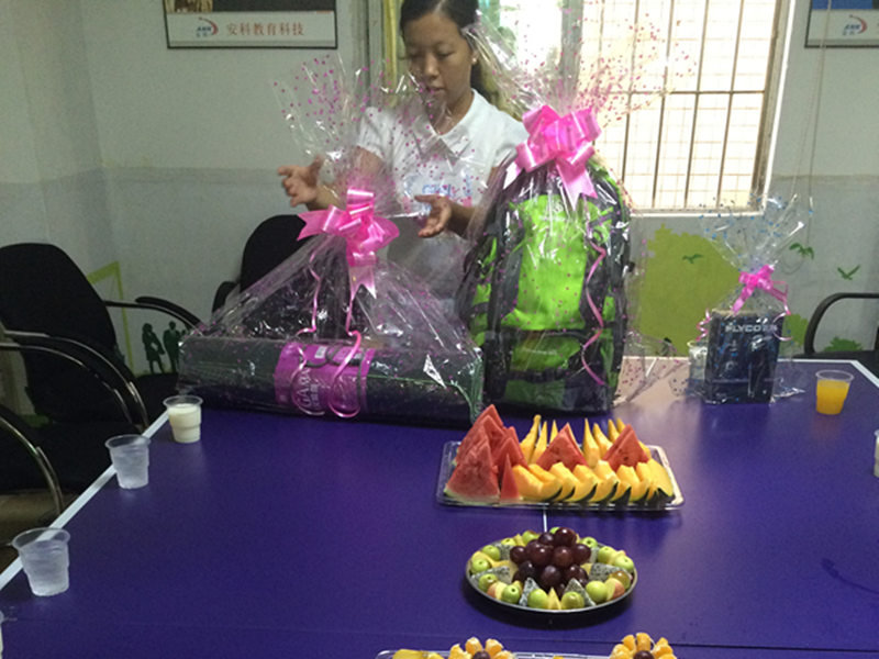 生日会生日礼物